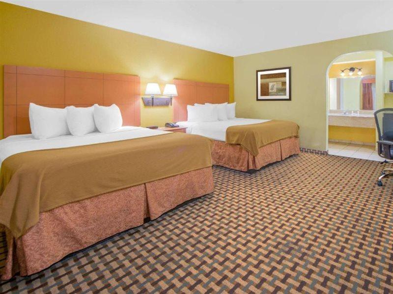 Days Inn By Wyndham Lubbock South Kültér fotó