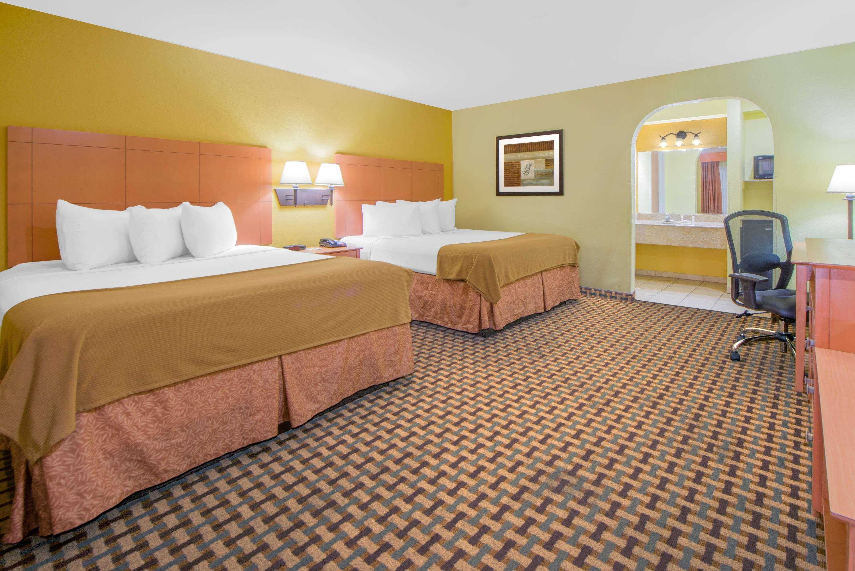 Days Inn By Wyndham Lubbock South Kültér fotó