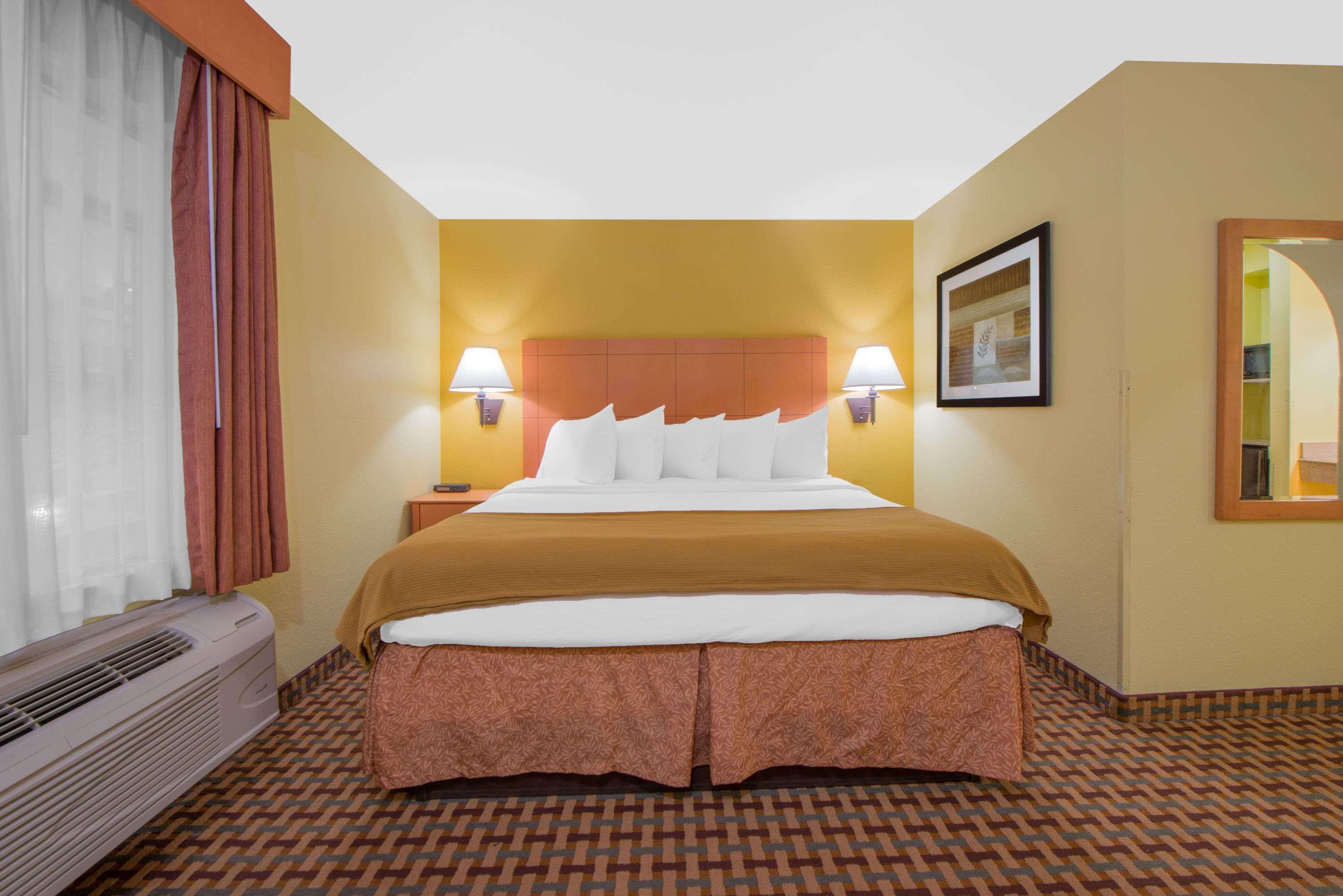 Days Inn By Wyndham Lubbock South Kültér fotó