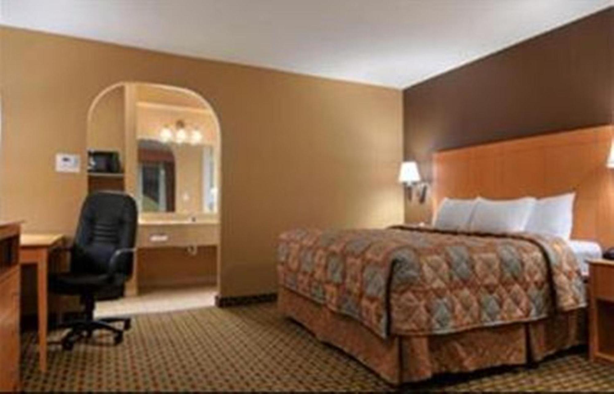Days Inn By Wyndham Lubbock South Kültér fotó