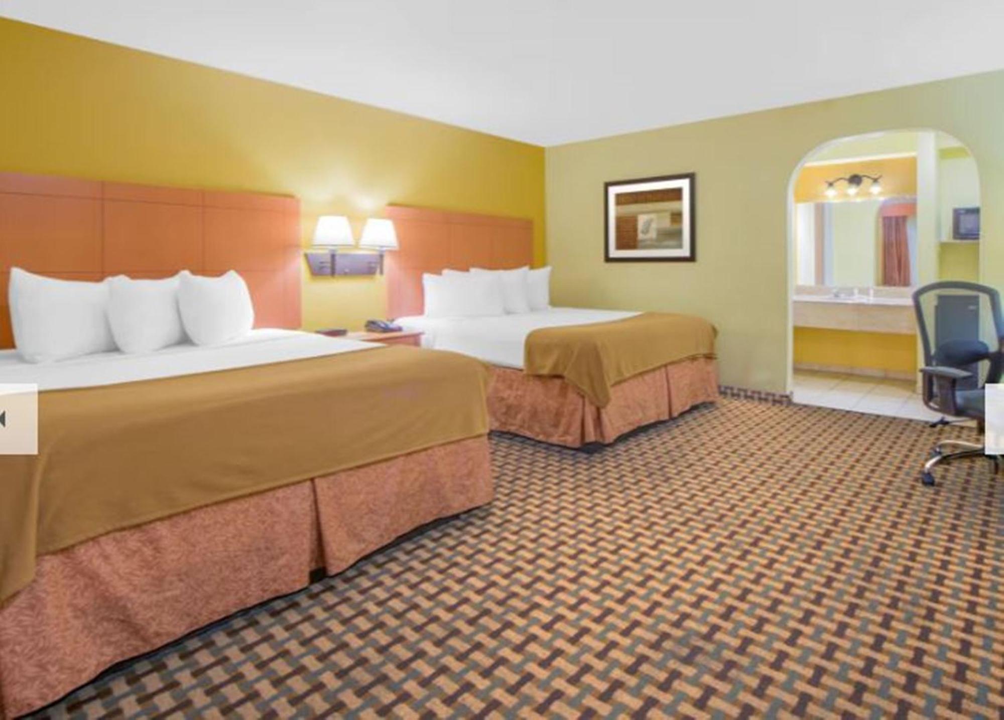 Days Inn By Wyndham Lubbock South Kültér fotó